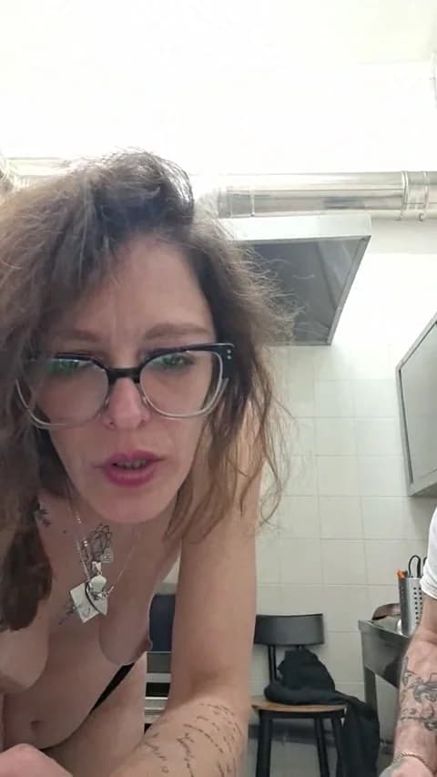 AlbaFox HD Camrip • 120min • 2026-03-07 22:07