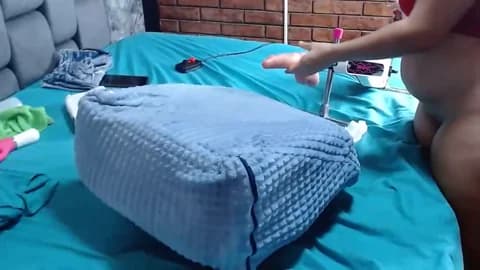 Couple_Gold69 HD Camrip • 36min • 2026-03-11 10:40