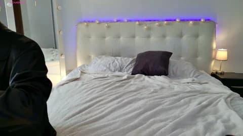 Eliza77 HD Camrip • 45min • 2026-03-21 09:04