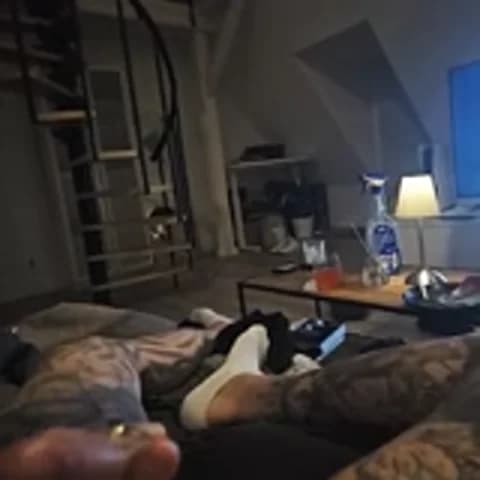 Inkasso19cm HD Camrip • 40min • 2026-01-18 24:47