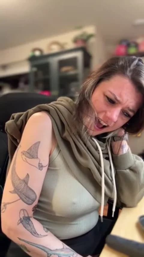 LadyLena1 HD Camrip • 47min • 2026-03-09 01:04