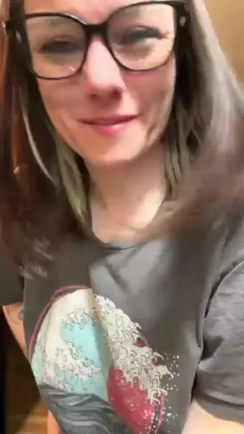 LadyLena1 HD Camrip • 49min • 2026-04-26 04:22