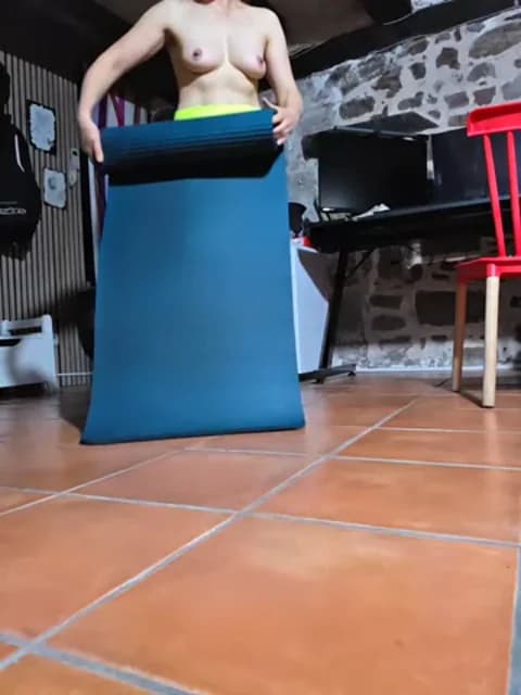 Lina_lou4 HD Camrip • 34min • 2026-01-17 19:30