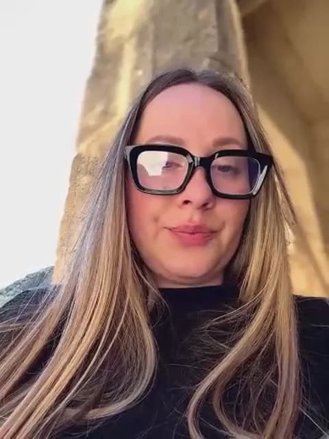 Mona_Plus HD Camrip • 33min • 2026-03-17 11:34