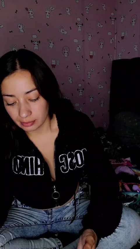 Sofi9621 HD Camrip • 35min • 2026-05-13 08:45