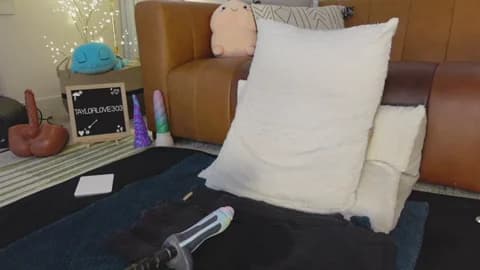 Taylorlove303 HD Camrip • 35min • 2026-05-12 15:02