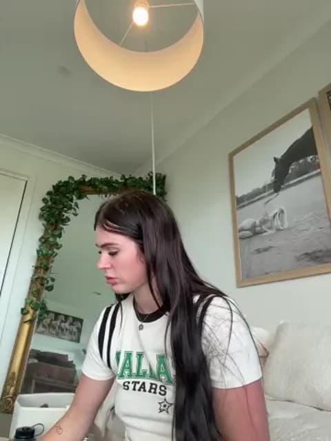 aus_queen HD Camrip • 56min • 2026-03-25 04:48