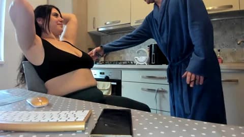 cuplu299 HD Camrip • 81min • 2026-01-13 10:45