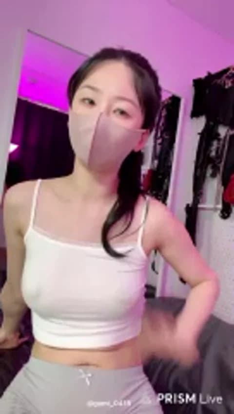 gumi_0418 HD Camrip • 61min • 2026-05-06 01:18