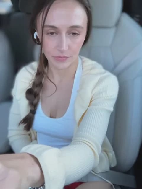 lunagirl13 HD Camrip • 52min • 2026-04-11 02:51