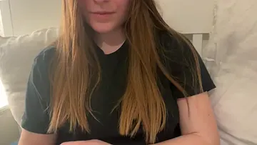 Lucyschickt Stripchat Model - Cam Recordings